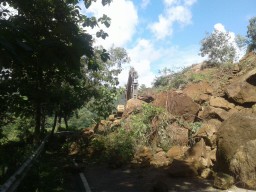 Material Longsor di Tugurejo Sulit Dipindahkan