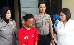 Dicekoki Miras, Siswi SMP di Surabaya Digilir 5 Temannya