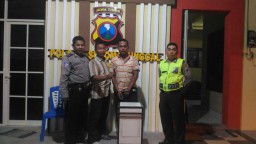 Butuh Biaya Pulang Kampung, Pria ini Congkel Kotak Amal Musala