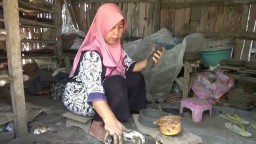 Jelang Maulid Nabi Muhammad, Pengrajin Cobek Pasuruan Kebanjiran Pesanan