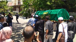 Jenazah Penyelam Evakuasi Lion Air PK-LQP Dimakamkan Usai Salat Zuhur