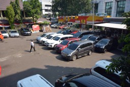 Polisi Gagalkan Penyelundupan Mobil ke Luar Pulau