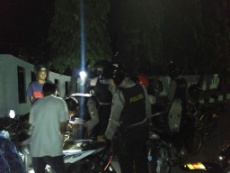 Miris, Pesta Miras di Ponorogo Digelar di Belakang Kantor Balai Desa