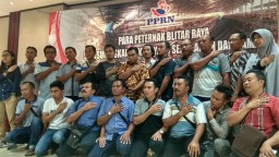 Peternak Ayam Petelur Blitar Gelar Deklarasi Pemilu Damai