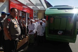 Pimpinan Santri yang Diduga Massa People Power Bantah Bawa Bom Molotov