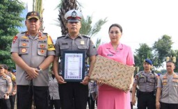Selamatkan Korban Banjir, Polda Jatim Beri Penghargaan Aiptu Sujadi