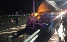 Tabrak Pagar Pengaman Tol Gempol-Pasuruan, 1 Orang Luka
