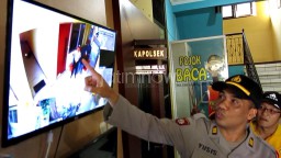 Polisi Terapkan Sistem Berlapis Jaga 29.159 Surat Suara di Asemrowo