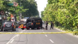 Bom Bunuh Diri di Surabaya, Polisi Jinakkan Tiga Bom Aktif