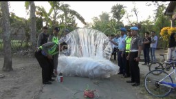 Meski Dilarang, Warga Ponorogo Masih Nekat Menerbangkan Balon Udara