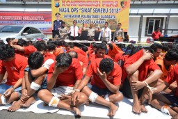 Polrestabes Surabaya 'Pamerkan' 290 Penjahat Hasil Tangkapan