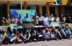 768 Botol Miras Berhasil Diamankan Selama Bulan Ramadan di Probolinggo