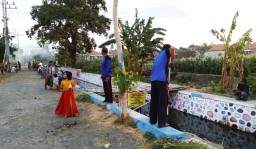 Warga di Probolinggo Sulap Sungai Kotor Menjadi Bersih dan Penuh Ikan
