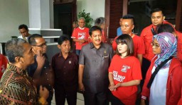 PSI Gelar Aksi Sobek Amplop Cokelat di DPRD Kota Malang