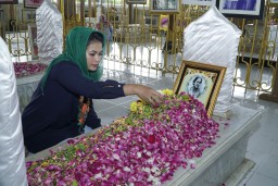 Nyekar ke Rembang, Puti Guntur: Kartini Inspirasi Bagi Perempuan