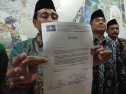 Video: PWNU Jatim Sayangkan Puisi Sukmawati Singgung Umat Islam