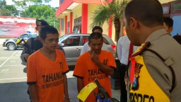 Rakusnya Dua Maling ini, Sekali Beraksi Sikat Motor dan Pakan Ternak