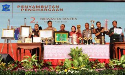 Surabaya Raih 5 Penghargaan, Risma: Goal-nya Masyarakat Sejahtera
