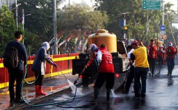 Sambut HUT RI, Pemkot Surabaya Bersih-bersih  Trotoar