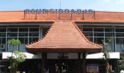 KKP Bandara Juanda Rujuk Seorang TKI dari Hongkong ke RSUD Sidoarjo