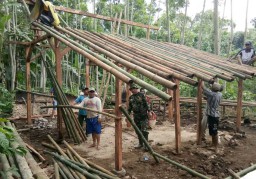Gotong Royong itu Belum Hilang, Pak Babun Merasakan