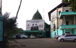 Jokowi Menang di TPS Sekitar Rumah Pemenangan Prabowo-Sandi Jatim