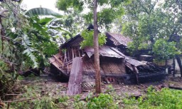 4 Rumah Rusak Akibat Hujan Deras dan Angin Kencang di Bojonegoro