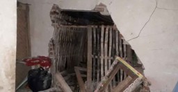 Tebing Longsor di Ponorogo Rusak Rumah Warga