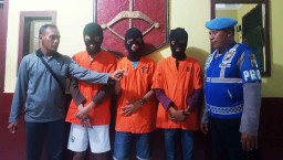 Patungan Beli Sabu, 2 Remaja ini Diciduk Polisi di Area Makam