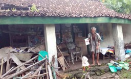 Sendirian di Magetan, Sadikun Tempati Rumah Tak Layak Huni