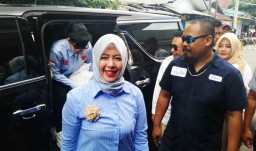 Istri Cawapres Sandiaga Uno Jenguk Ahmad Dhani di Rutan Medaeng