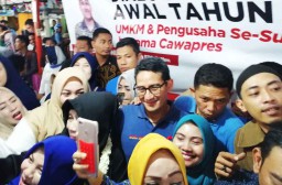 Cawapres Sandiaga Awali Tahun 2019 dengan Kampanye di Jatim