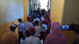 Rambut Dicukur Ngawur, Puluhan Siswa SD di Banyuwangi Alami Trauma