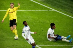 Cetak 2 Gol, Haaland Bawa Dortmund Puncaki Grup F Liga Champions