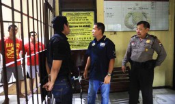 Polrestabes Surabaya Sidak Sel Tahanan di Polsek Jajarannya