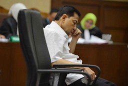 Setnov Divonis 15 Tahun Penjara, Hakim Tak Soal Jam Tangan Mewahnya