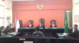 Kasus Perusakan APK, Ketua PDIP Siliragung Banyuwangi Dituntut 4 Bulan