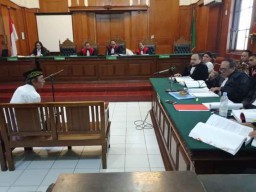 Sidang Keenam, Pengadilan Putar Video Vlog Ahmad Dhani