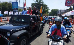 Diarak Keliling Surabaya, Ini Reaksi Pesilat Peraih Emas Asian Games