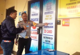 Jaringan Komputer Error, Pelayanan SIM di Surabaya Terhenti