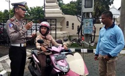 Lulus Tes, Penyandang Disabilitas di Banyuwangi Berhasil Dapat SIM D