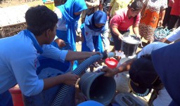 Siswa di Tulungagung Patungan Beli Air Bersih untuk Desa Kekeringan