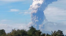 Gunung Soputan Meletus, Semburan Material Vulkanik 4 Ribu Meter