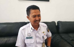 Kisah Kepala Stasiun 10 Tahun Tak Rayakan Lebaran Bersama Keluarga