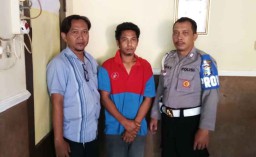 Dua Pengemudi Mobil ini Duel di Jalan, Apa Sebabnya?