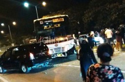 Kecelakaan Karambol di Jembatan Suramadu, Bus Akas Tabrak Dua Mobil