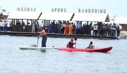  Buka Underwater Festival, Menteri Susi Nikmati Olahraga Paddling