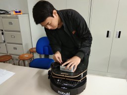 Mahasiswa ITS Ciptakan Robot Pemantauan Aktivitas Manula 