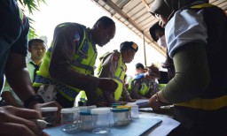 Mendadak, Semua Anggota Polres Pelabuhan Tanjung Perak Dites Urine 