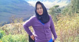 Wanita ini Ditemukan Tewas di Jalan, Korban Kejahatan?
